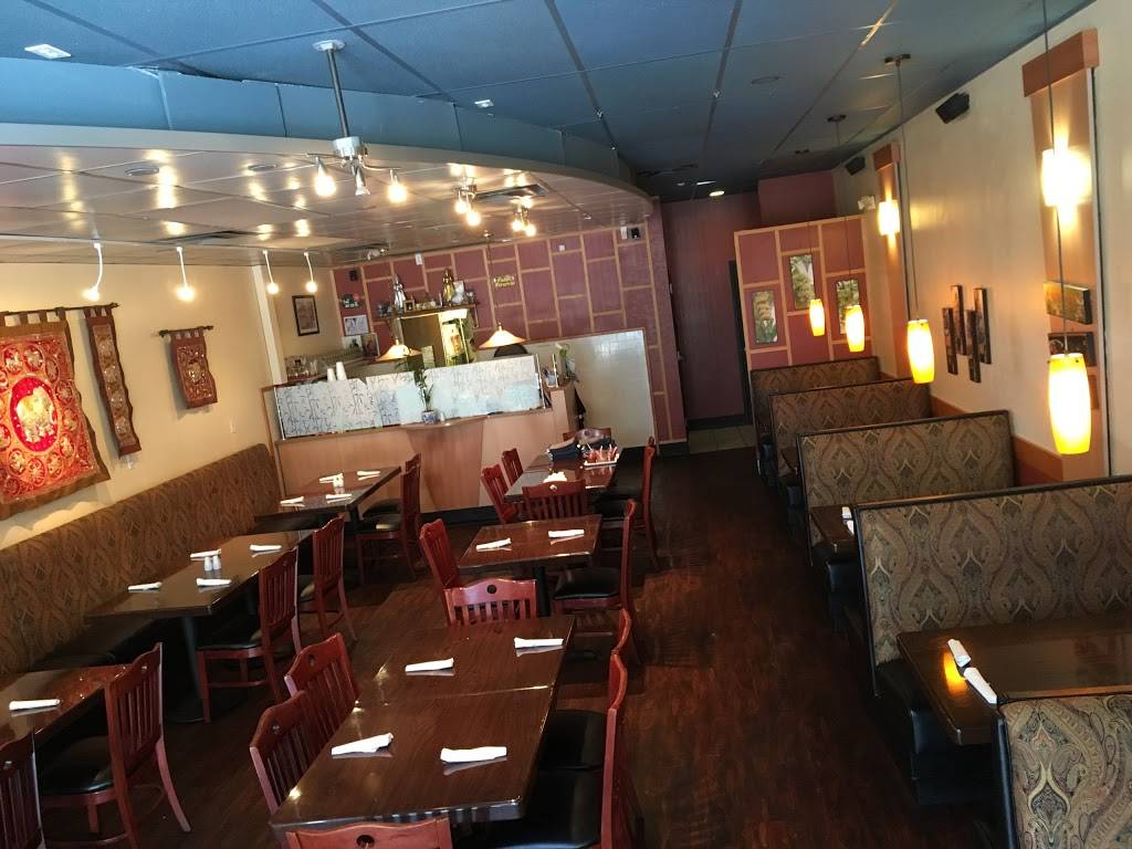 Chai Thai Cuisine | meal takeaway | 13747 S John Young Pkwy, Orlando, FL 32837, USA | 4078882662 OR +1 407-888-2662