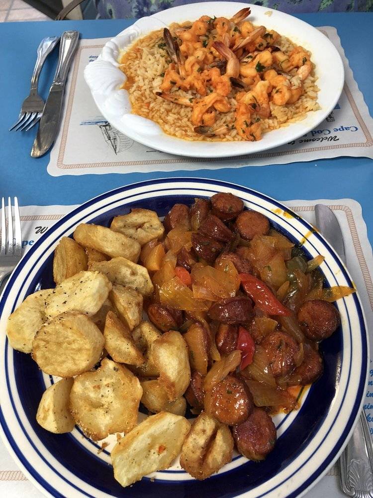 Hortas Restaurant | restaurant | 68 Cove St, New Bedford, MA 02744, USA | 5089925063 OR +1 508-992-5063