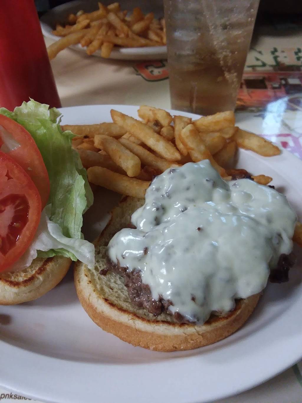 Connies Stagecoach | restaurant | 95 Elm St #1801, Salisbury, MA 01952, USA | 9784653543 OR +1 978-465-3543