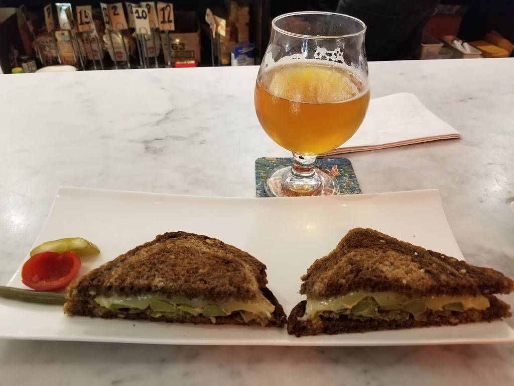 Astoria Bier & Cheese-Ditmars | restaurant | 35-11 Ditmars Blvd, Astoria, NY 11105, USA | 7182556982 OR +1 718-255-6982