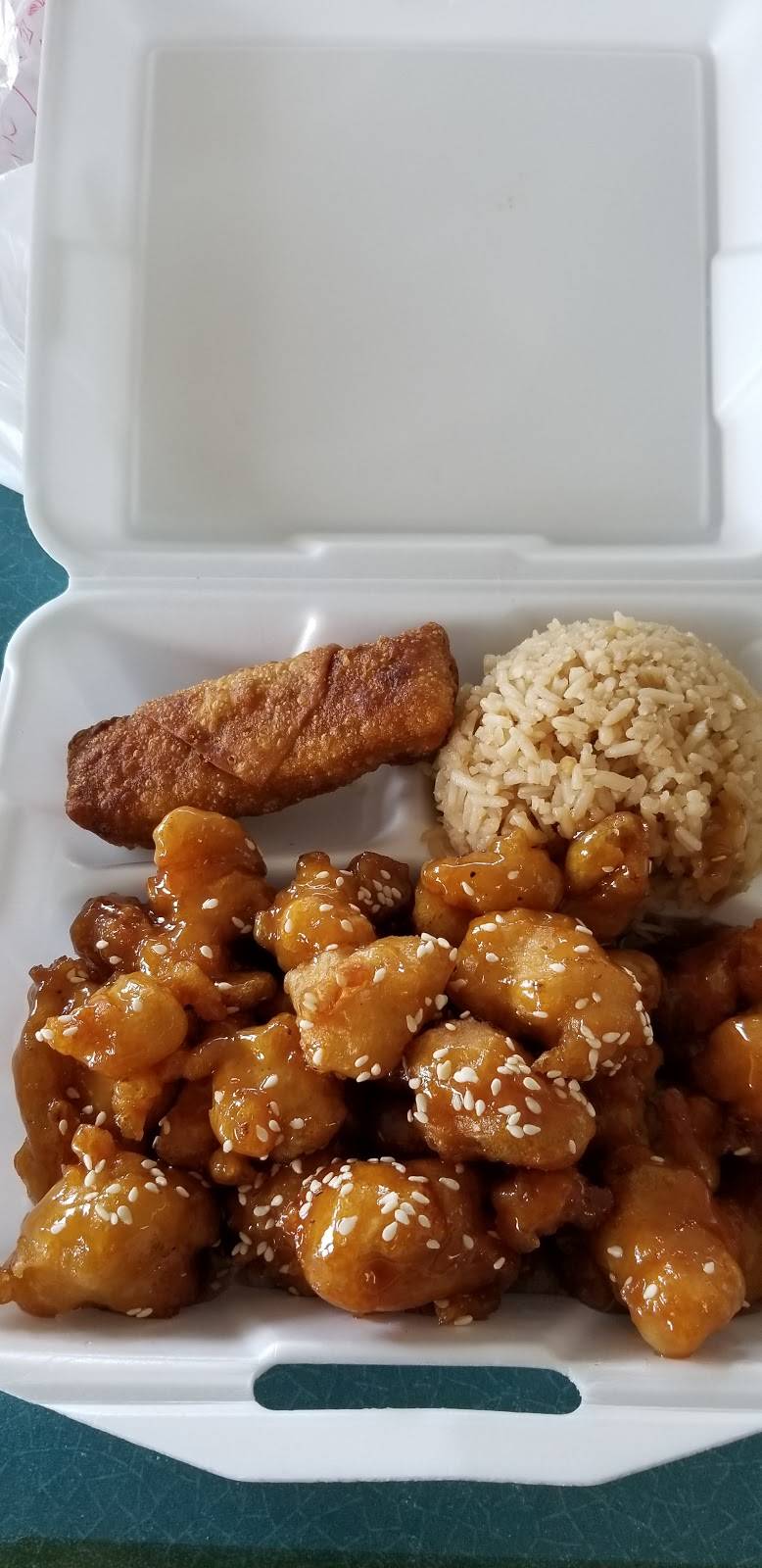 Fairfield Seafood Restaurant | restaurant | 3710 Richard M Scrushy Pkwy, Fairfield, AL 35064, USA | 2058873033 OR +1 205-887-3033