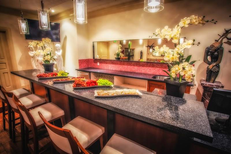 Sams Cable Car Lounge | night club | 222 Powell St, San Francisco, CA 94102, USA | 4154347222 OR +1 415-434-7222