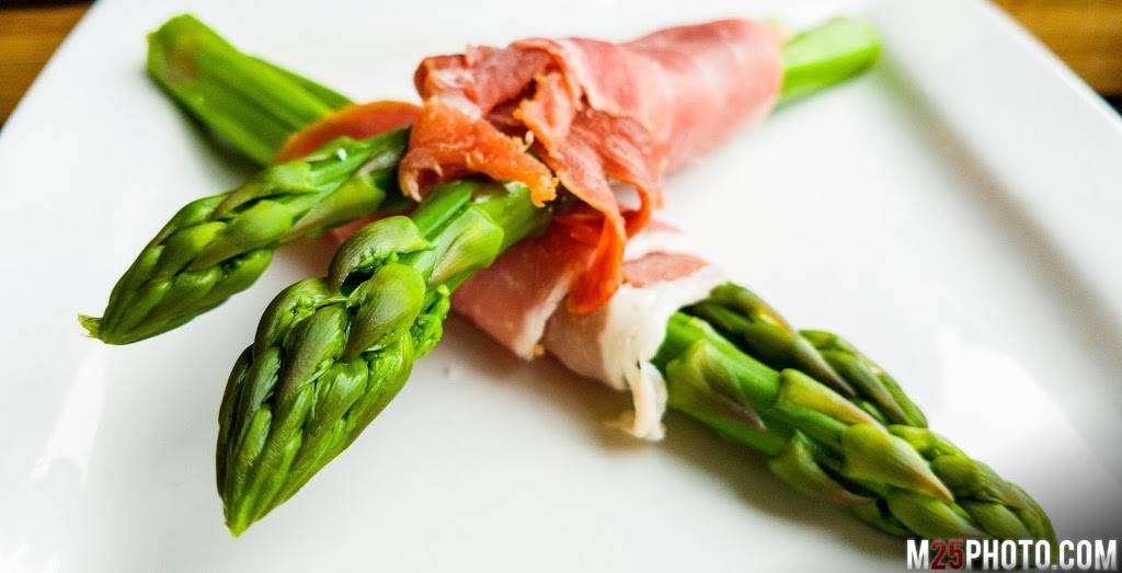 Rok | restaurant | 39 Chemin Fridolin-Simard, Estérel, QC J0T 1E0, Canada | 4502282571 OR +1 450-228-2571