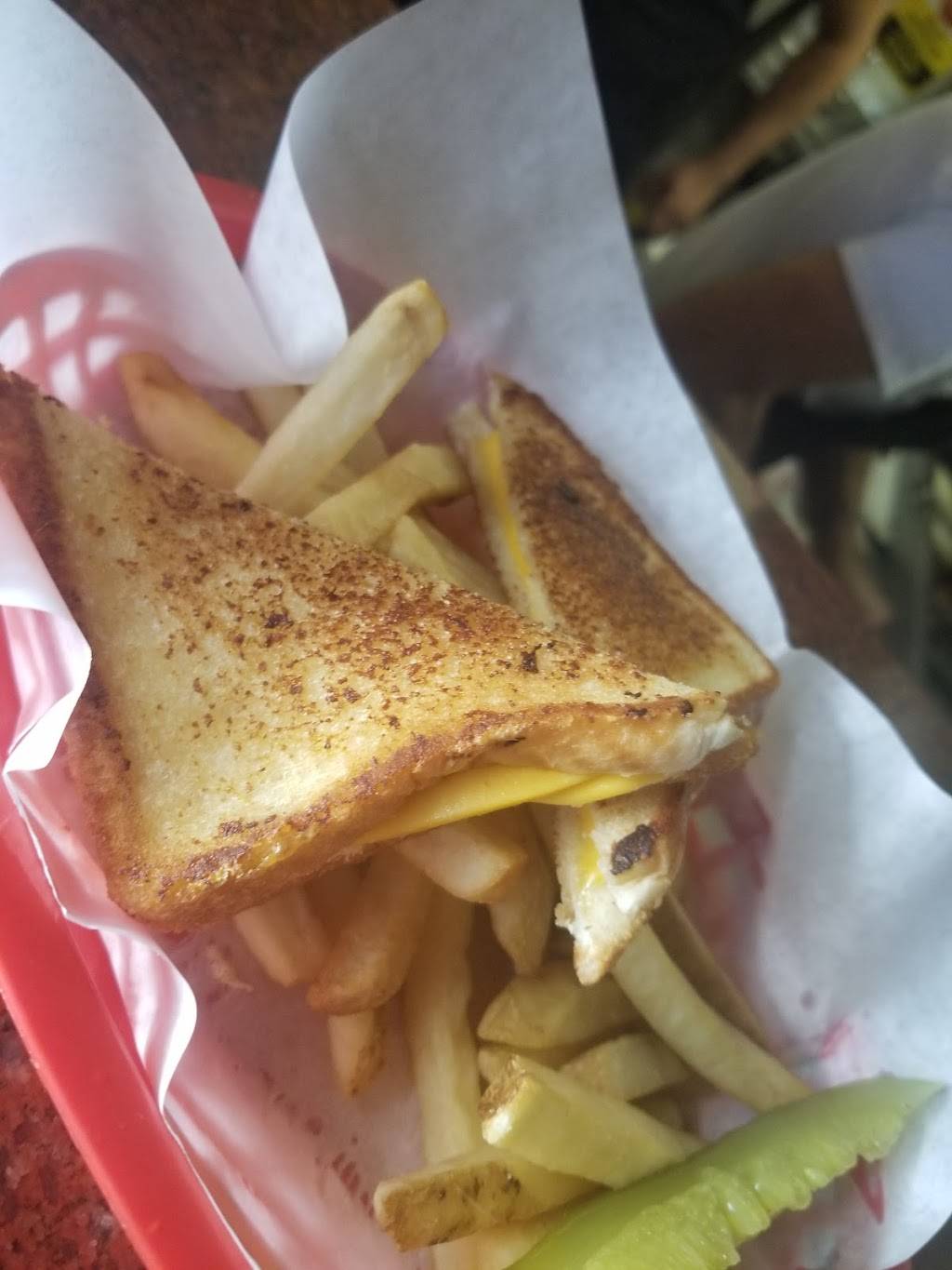 Crazy Mels Burgers & Bar | restaurant | 166 N Palm Canyon Dr, Palm Springs, CA 92262, USA | 7606567563 OR +1 760-656-7563