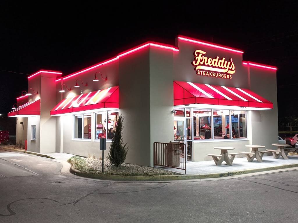 Freddys Frozen Custard & Steakburgers | restaurant | 2135 SW Gage Blvd, Topeka, KS 66604, USA | 7857302485 OR +1 785-730-2485