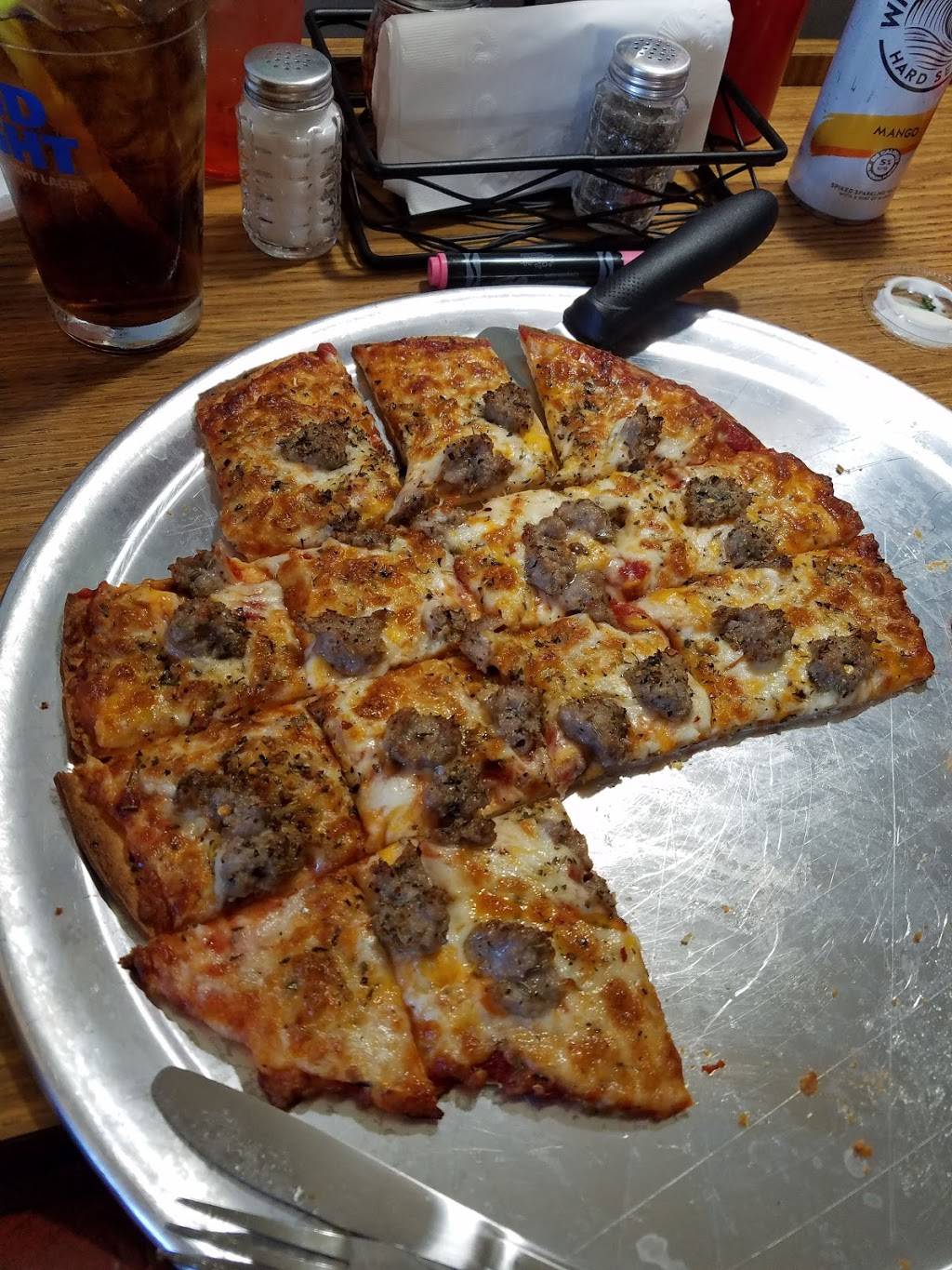 Macks Pub and Grill | restaurant | 2983 Lawrence Dr, De Pere, WI 54115, USA | 9206322061 OR +1 920-632-2061