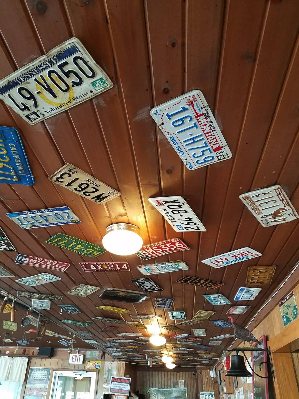 Gobblers of Gaylord | restaurant | 900 S Otsego Ave, Gaylord, MI 49735, USA | 9897329005 OR +1 989-732-9005