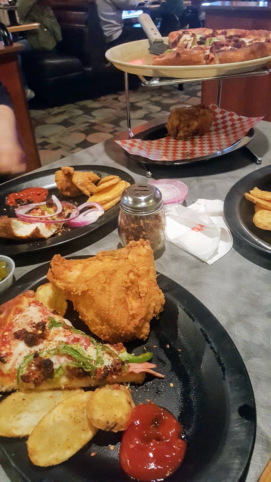 Shakeys Pizza Parlor | restaurant | 665 E Del Amo Blvd, Carson, CA 90746, USA | 3103272570 OR +1 310-327-2570