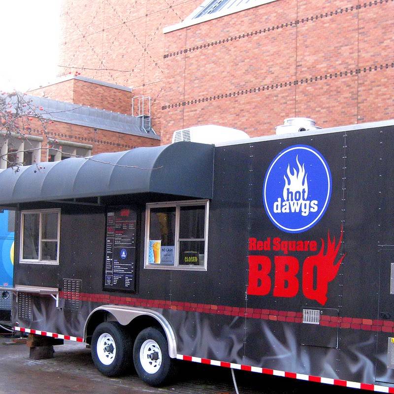 Hot Dawgs | restaurant | Red Square, University of Washington, Seattle, WA 98195, USA | 2066168992 OR +1 206-616-8992