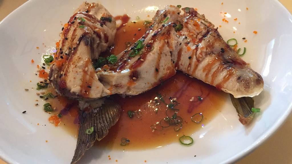 Ichiban Sushi and Chinese Bistro | restaurant | 30763 Milford Rd, New Hudson, MI 48165, USA | 2484462666 OR +1 248-446-2666