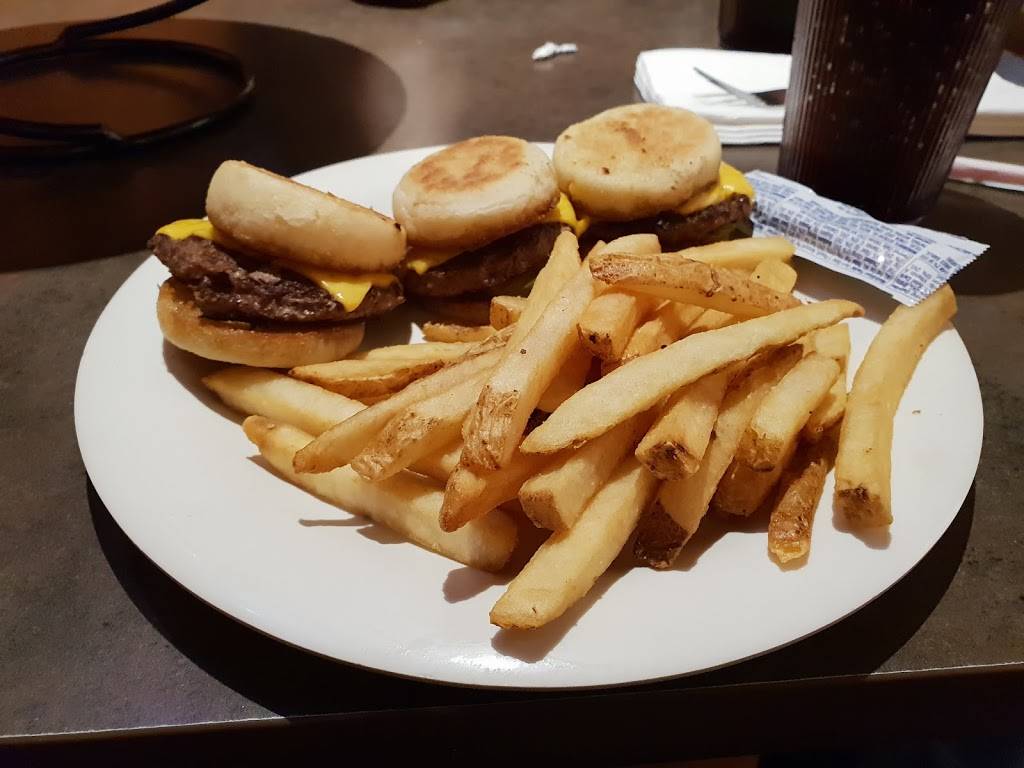 Burke in the Box | restaurant | 5757 Wayne Newton, Las Vegas, NV 89119, USA | 7022614371 OR +1 702-261-4371