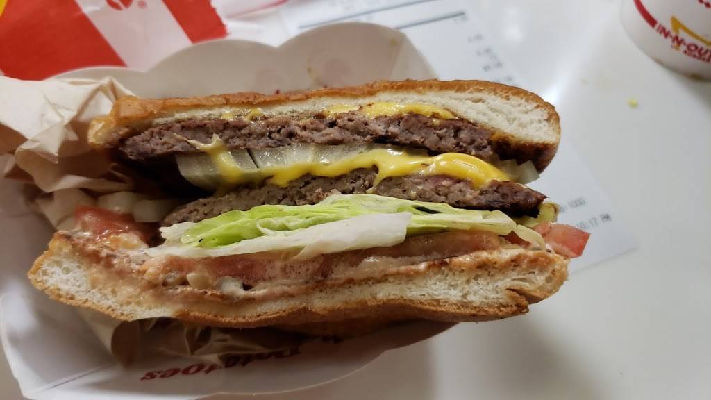 In-N-Out Burger | restaurant | 6501 N MacArthur Blvd, Irving, TX 75039, USA | 8007861000 OR +1 800-786-1000