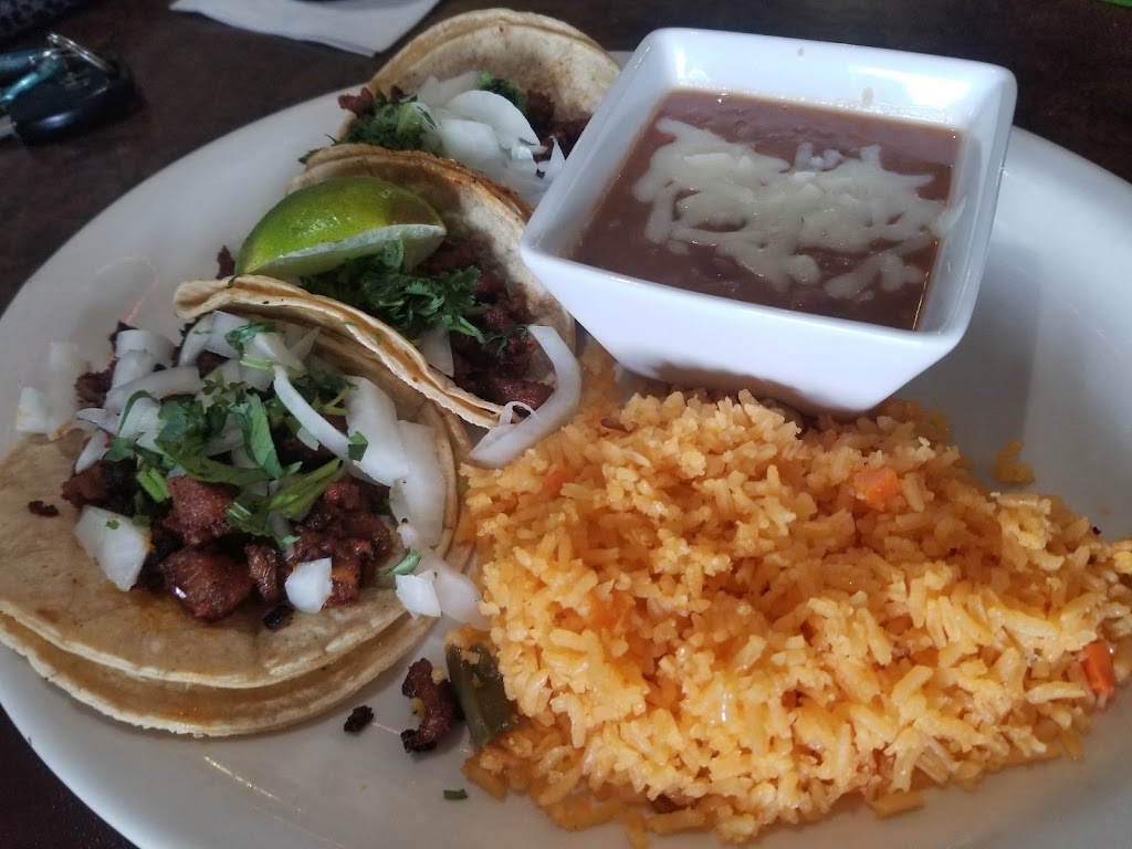 La Parada Gourmet Mexican Restaurant | restaurant | N1481 WI-57, Random Lake, WI 53075, USA | 9209949999 OR +1 920-994-9999