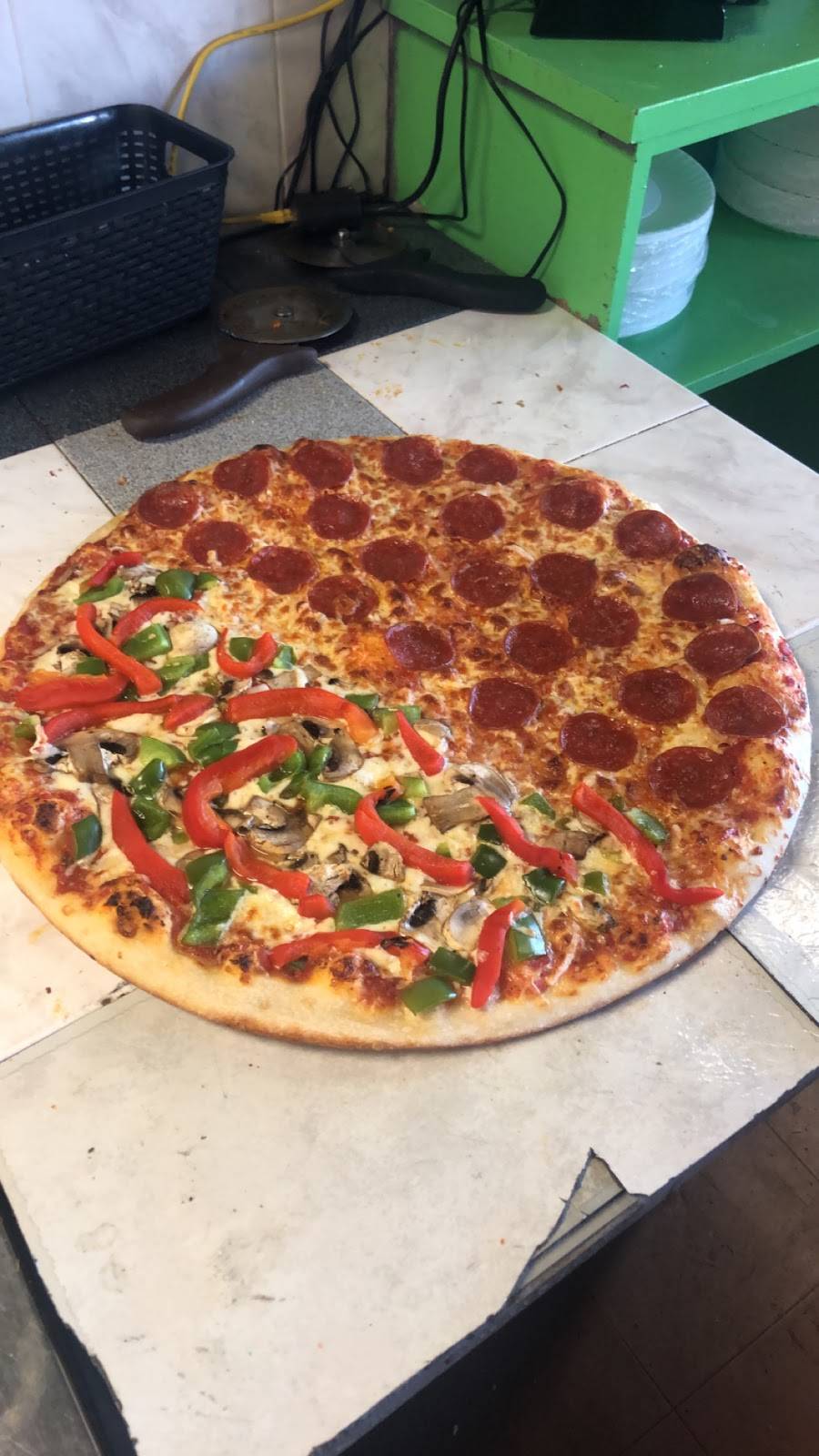 Buddy’s Pizza | restaurant | 318 Ontario St, St. Catharines, ON L2R 5L8, Canada | 2893625577 OR +1 289-362-5577