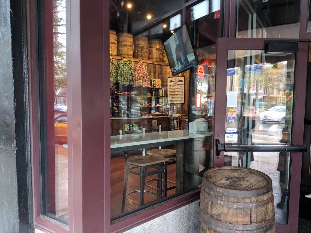 Thirsty Moose Taphouse Manchester | restaurant | 795 Elm St, Manchester, NH 03101, USA | 6037922337 OR +1 603-792-2337