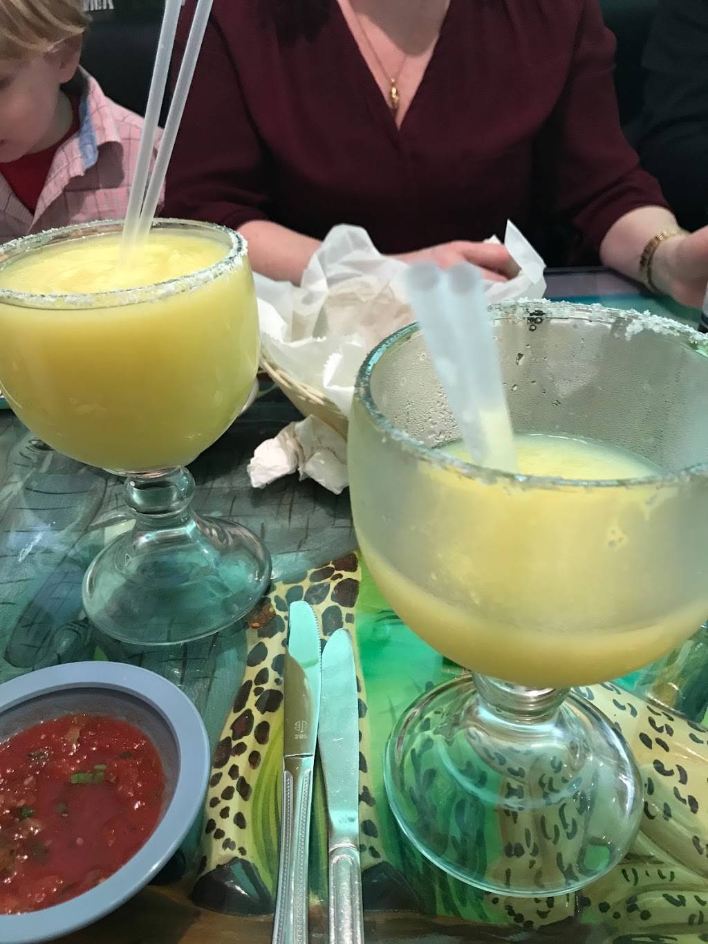 Pericos Mexican Restaurant | restaurant | 4221 Lexington Rd, Paris, KY 40361, USA | 8599885421 OR +1 859-988-5421