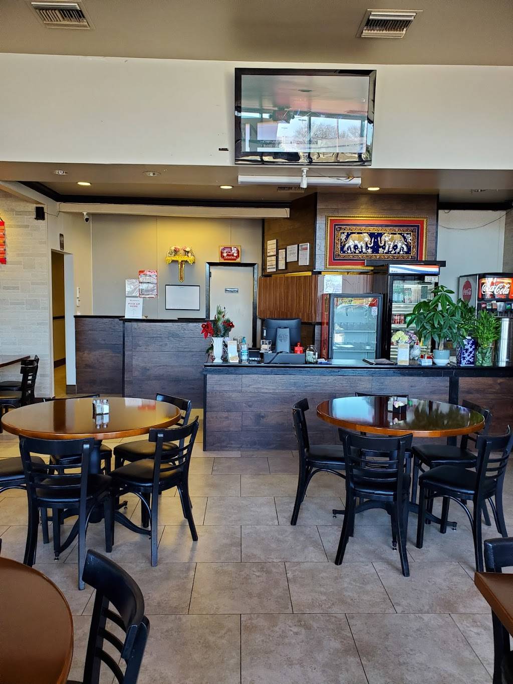 Sunny Thai | restaurant | 4306 Matlock Rd #108, Arlington, TX 76018, USA | 8176172216 OR +1 817-617-2216