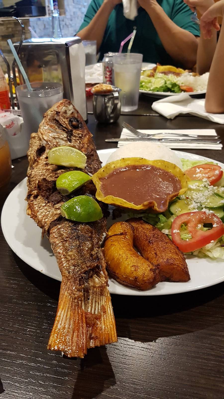 Sazon Latino | restaurant | 20 Bradstock Rd, North York, ON M9M 1M8, Canada | 4167444127 OR +1 416-744-4127