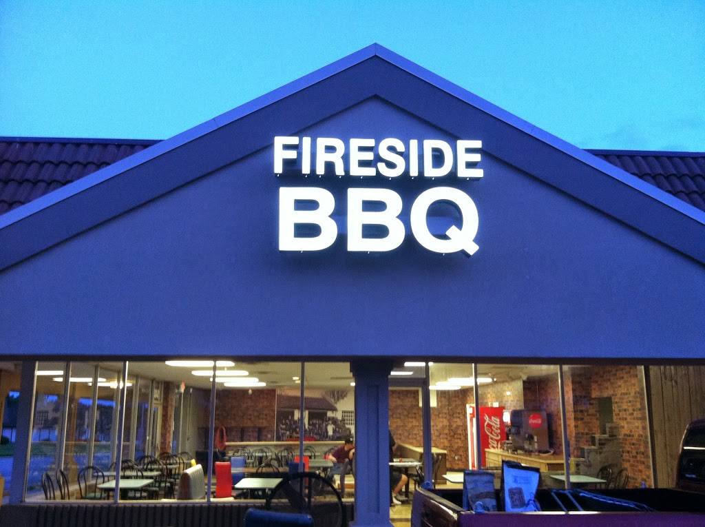 Fireside BBQ & Bar | restaurant | 10400 Mastin St, Overland Park, KS 66212, USA | 9137669499 OR +1 913-766-9499