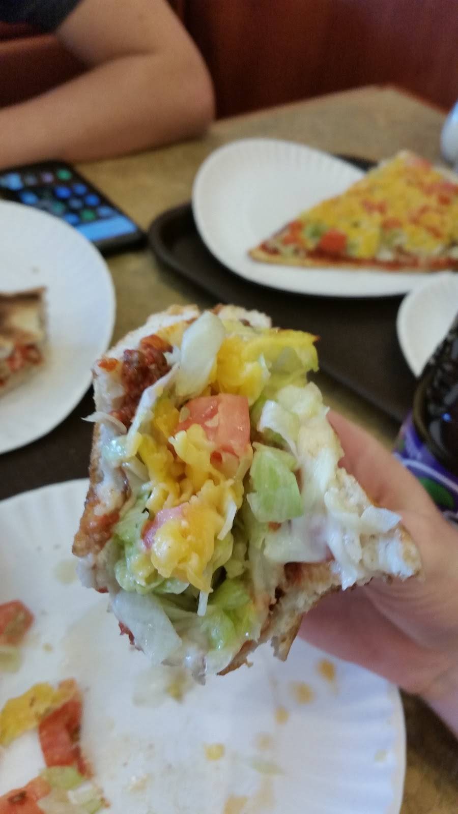 La Roma Pizza | restaurant | 401 Horseblock Road, Farmingville, NY 11738, USA | 6317362600 OR +1 631-736-2600