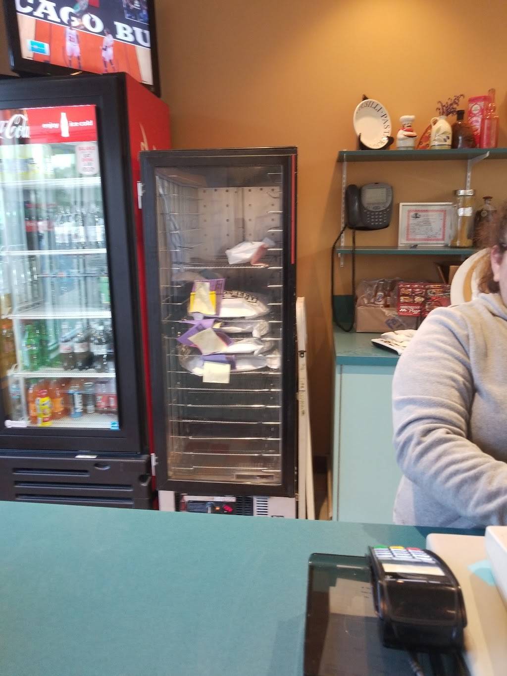 Arrenellos Pizza | restaurant | 325 E Glenwood Lansing Rd, Glenwood, IL 60425, USA | 7087586160 OR +1 708-758-6160