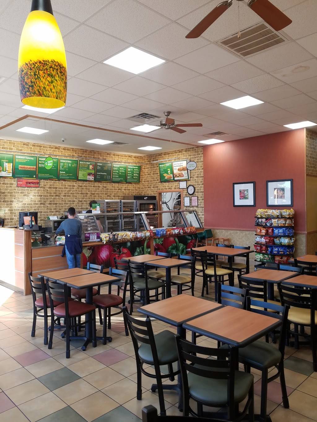 Subway Restaurants | restaurant | 8142 E Brainerd Rd, Chattanooga, TN 37421, USA | 4233320109 OR +1 423-332-0109