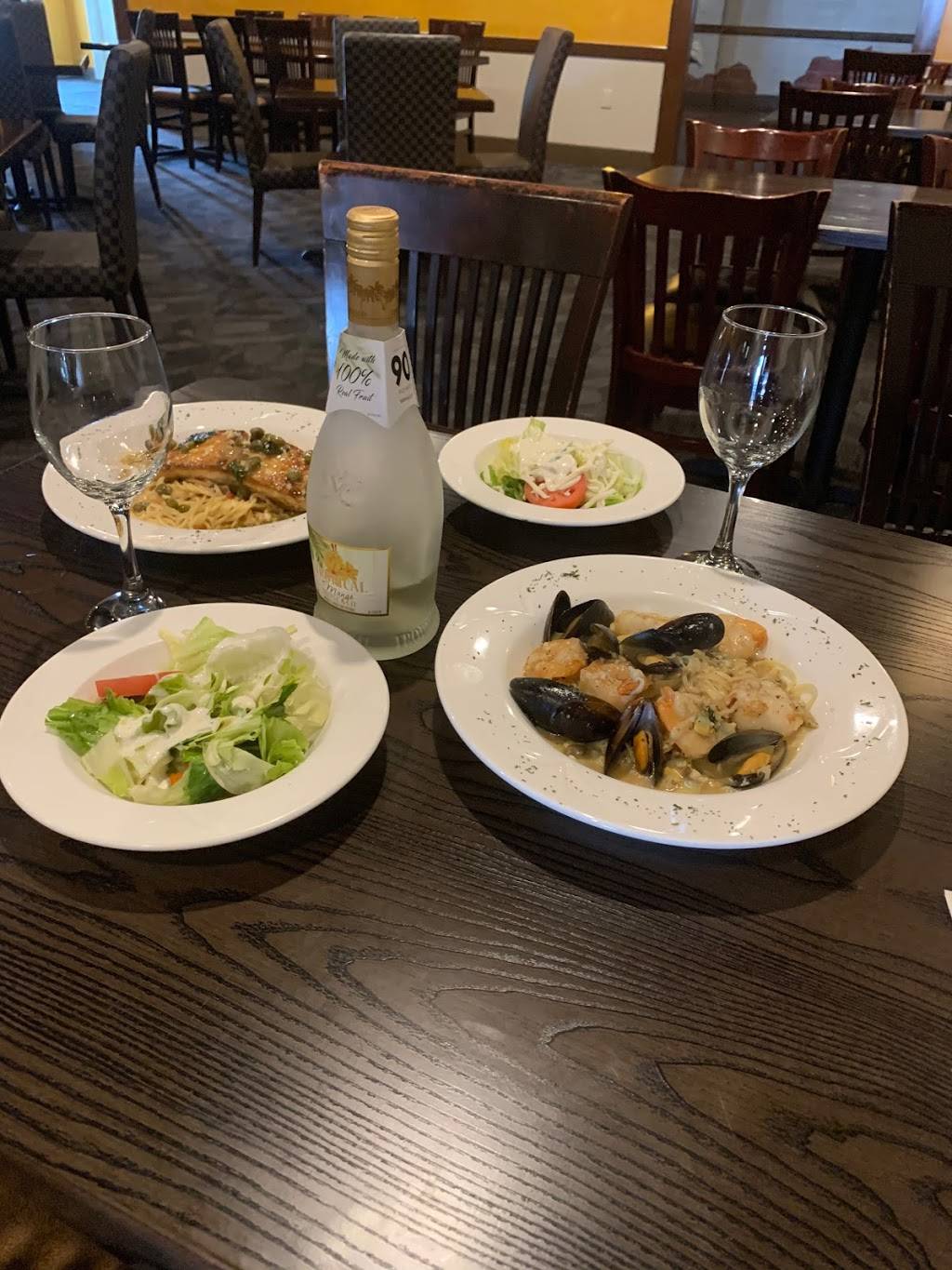 Roma Italian Restaurant | restaurant | 3 Circle Way St, Lake Jackson, TX 77566, USA | 9792928014 OR +1 979-292-8014