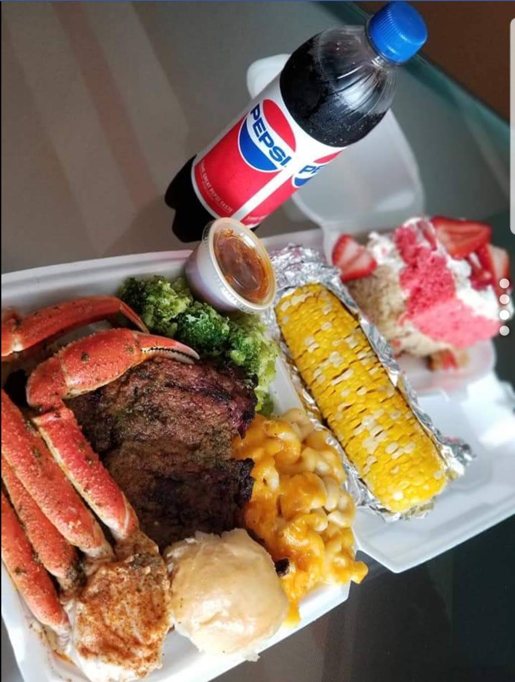 Soul Bistro Home of the Heavy Plates | restaurant | 6333-A Jahnke Rd, Richmond, VA 23225, USA | 8049379682 OR +1 804-937-9682