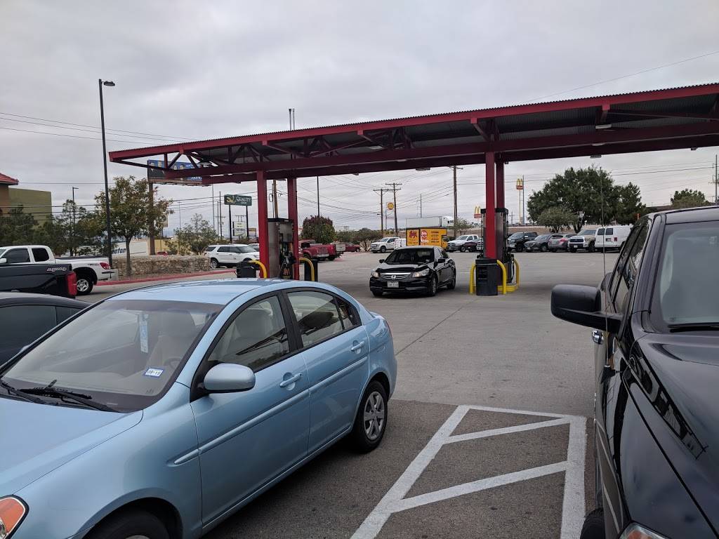 Rudys "Country Store" and Bar-B-Q | restaurant | 7970 Gateway Blvd E, El Paso, TX 79907, USA | 9155914877 OR +1 915-591-4877