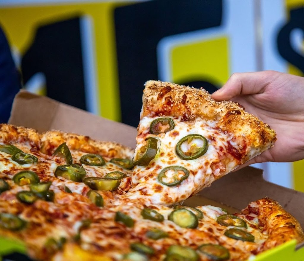 Hungry Howies Pizza | restaurant | 2318 Paintersmill Dr, Fayetteville, NC 28304, USA | 9102133888 OR +1 910-213-3888