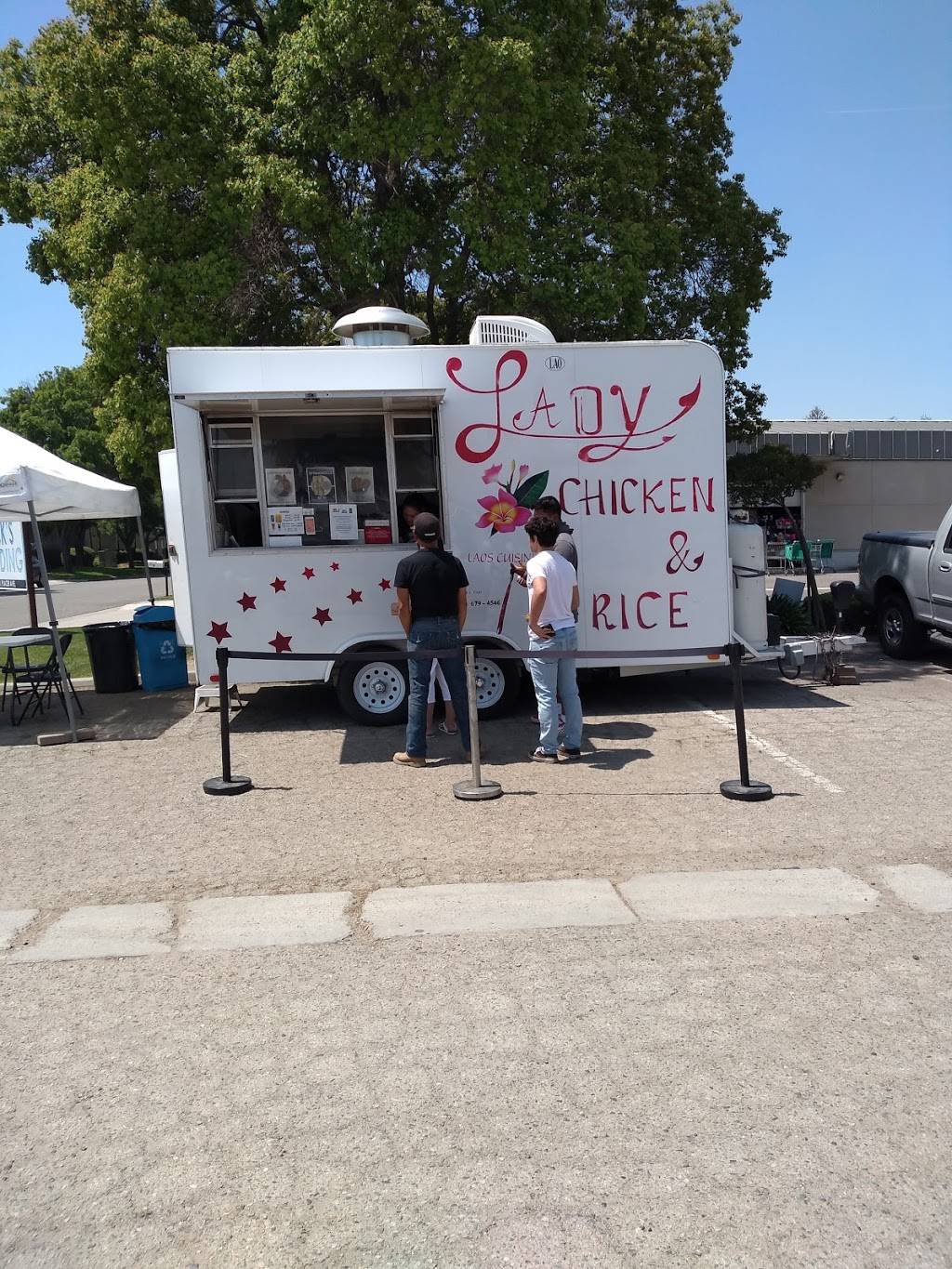 Lady’s Chicken & Rice | restaurant | 9400 W Placer Ave, Visalia, CA 93291, USA | 5596794546 OR +1 559-679-4546