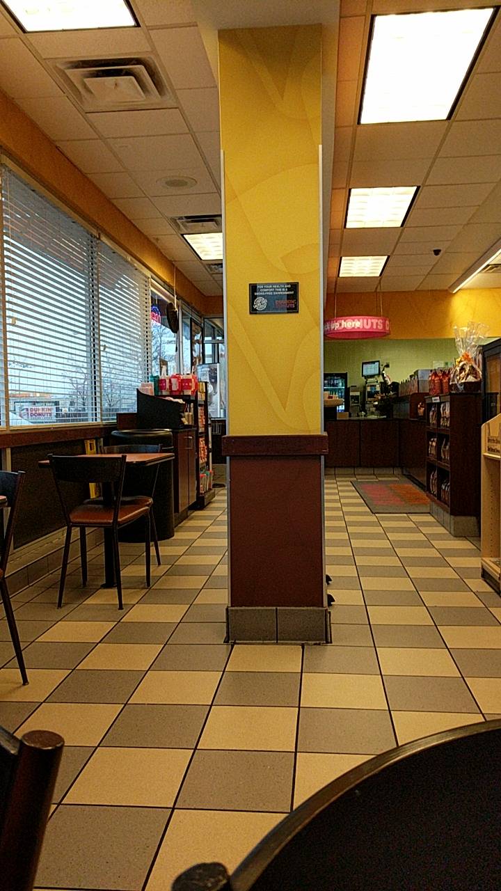 Dunkin | bakery | 19010 Middlebelt Rd, Livonia, MI 48152, USA | 2484747476 OR +1 248-474-7476
