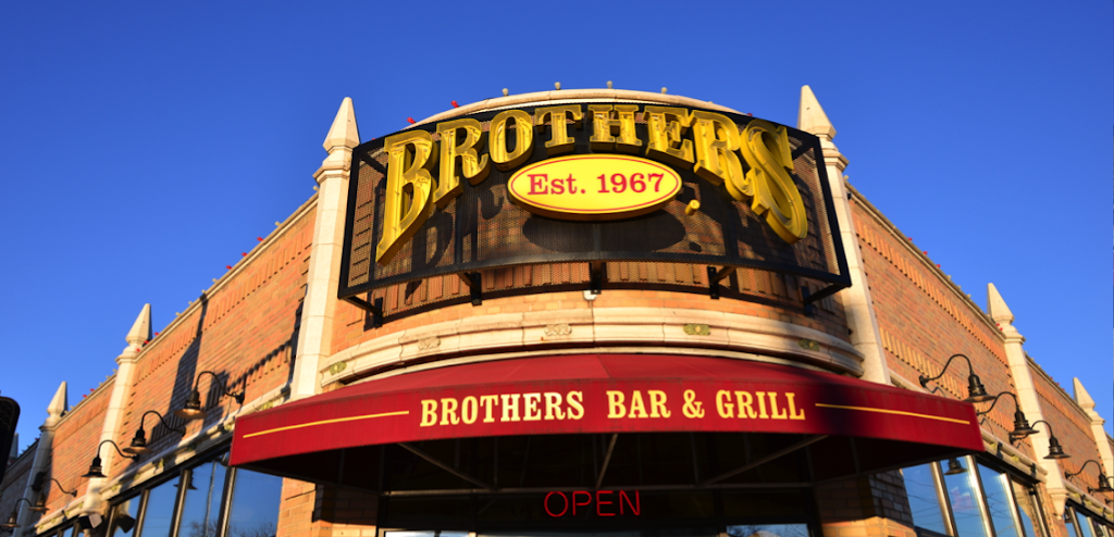 Brothers | restaurant | 910 Broad Ripple Ave, Indianapolis, IN 46220, USA | 3172525530 OR +1 317-252-5530