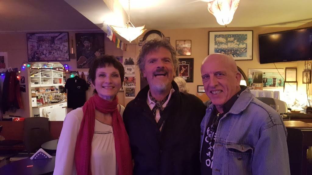 Mariposa | restaurant | 5434 Chemin de la Côte-Saint-Luc, Montréal, QC H3X 2C5, Canada | 5146995951 OR +1 514-699-5951