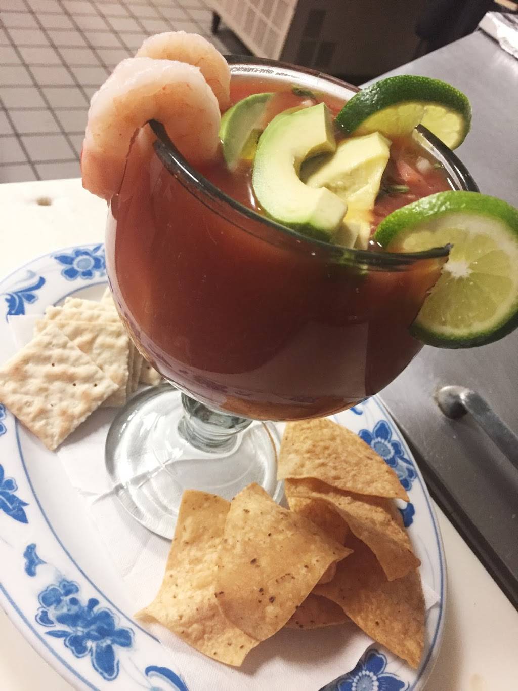 Mi Chapala | restaurant | 4 Golf Center, Hoffman Estates, IL 60169, USA | 8472527071 OR +1 847-252-7071