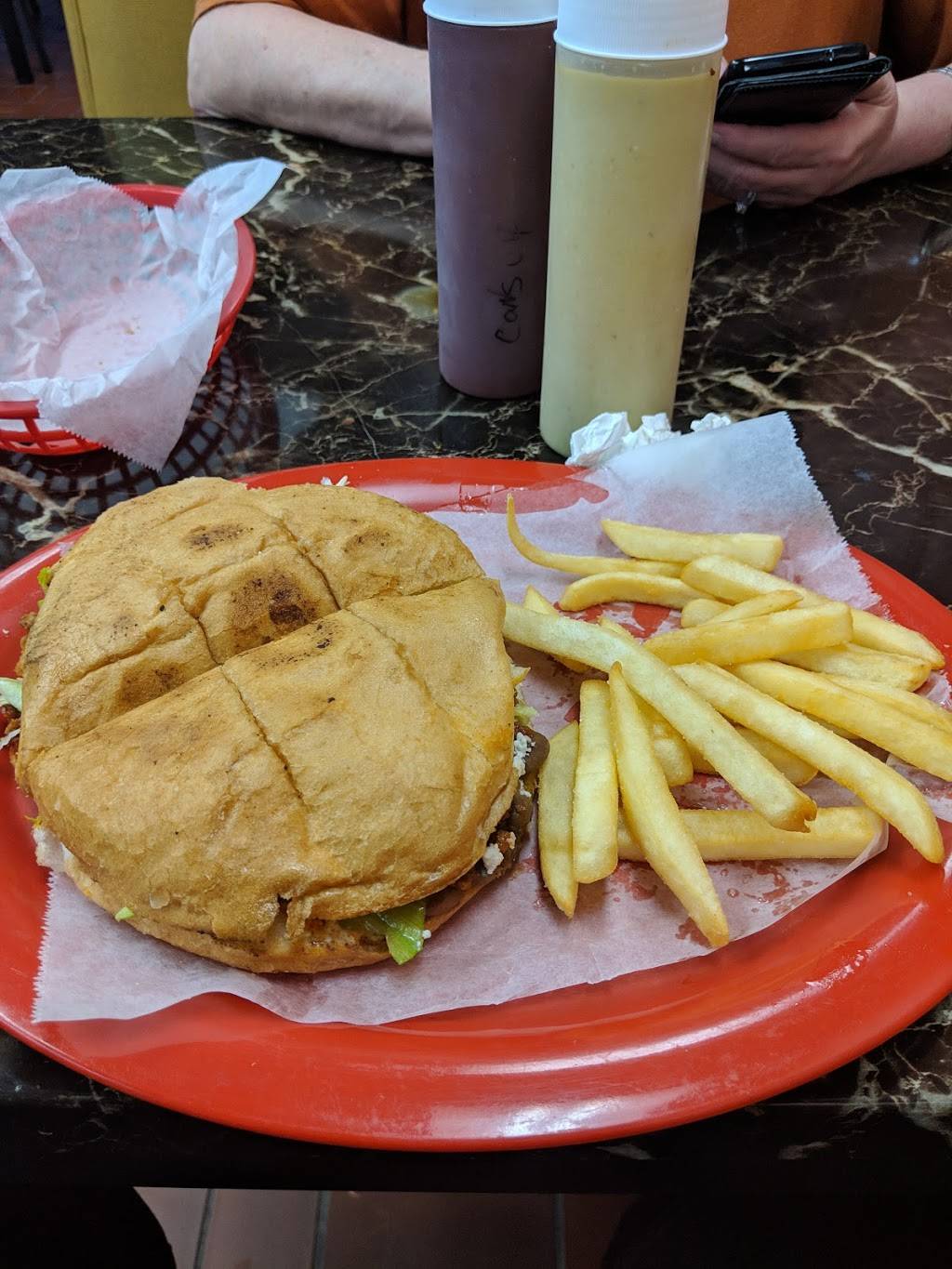 Fonda My Tlapehuala | restaurant | 416 e sam rayburn, Bonham, TX 75418, USA | 2148451438 OR +1 214-845-1438