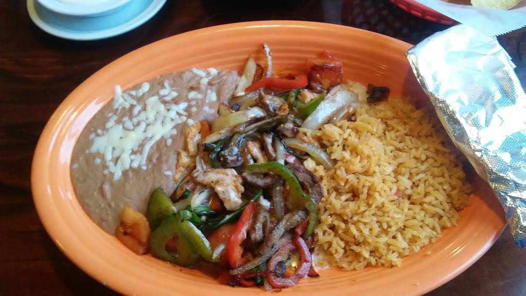 Casa Del Rio | restaurant | 839 High St, Wadsworth, OH 44281, USA | 3303354001 OR +1 330-335-4001