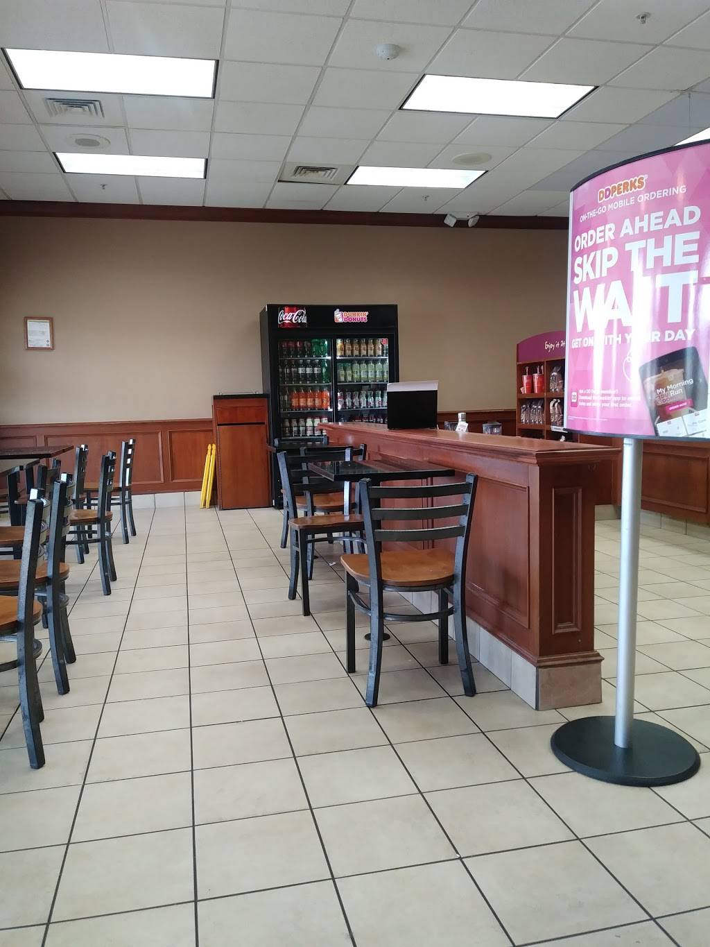 Dunkin Donuts | bakery | 11609 S Cleveland Ave Unit 38, Fort Myers, FL 33907, USA | 2393379989 OR +1 239-337-9989