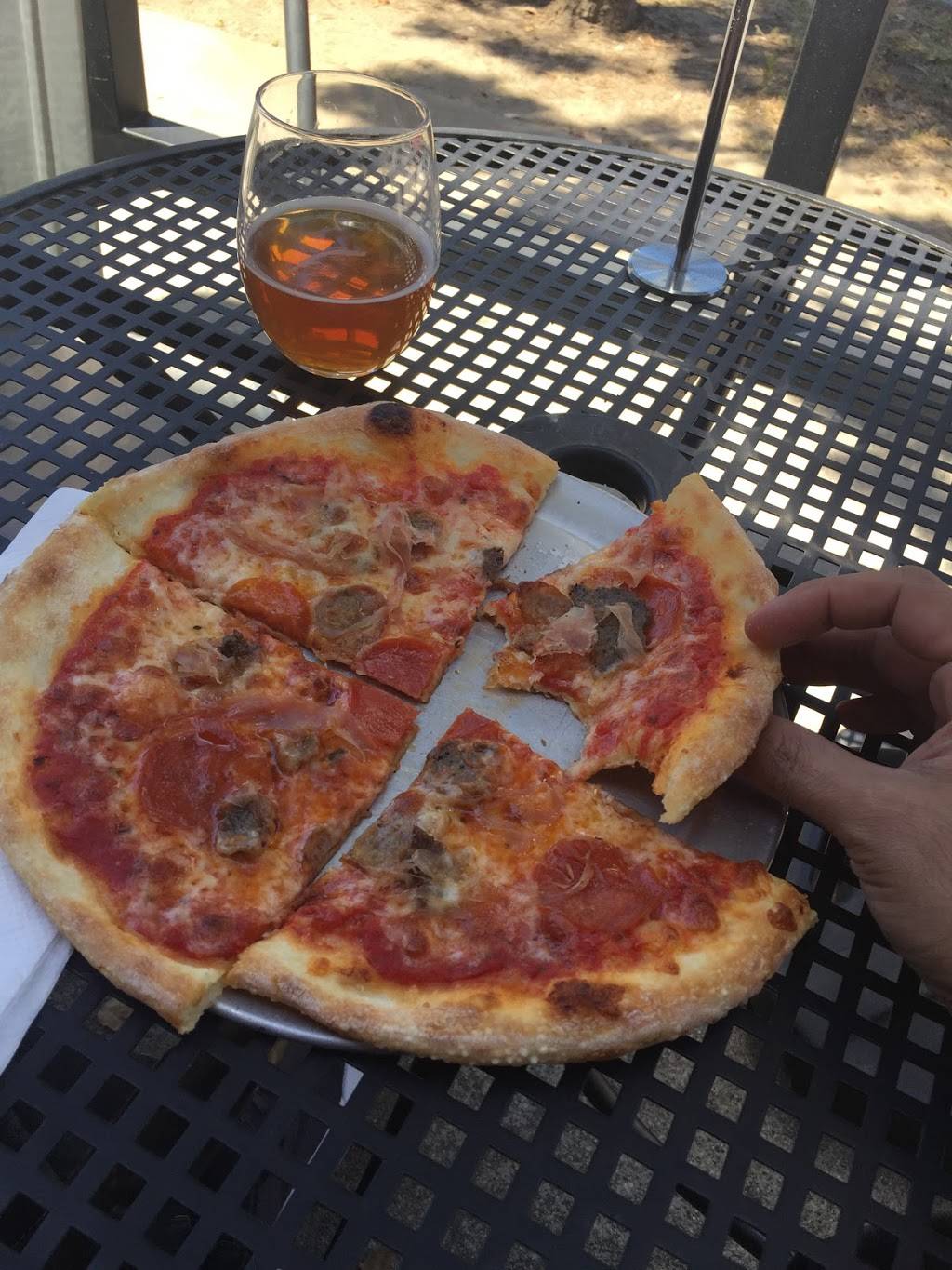 North End Pizzeria | restaurant | 2206 W Magnolia Blvd, Burbank, CA 91506, USA | 8185883891 OR +1 818-588-3891