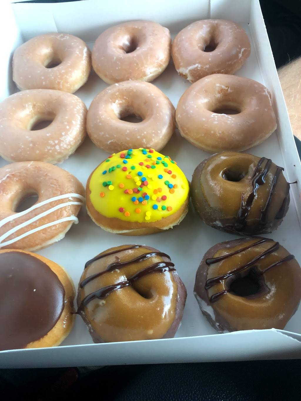 Krispy Kreme | bakery | 10781 Alpharetta Hwy, Roswell, GA 30076, USA | 7709987615 OR +1 770-998-7615