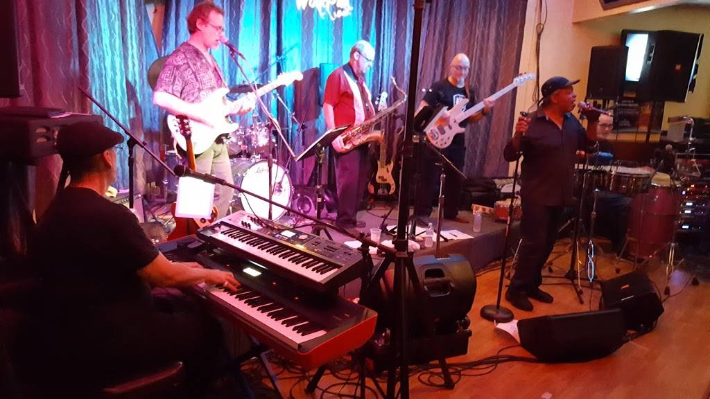 Rips Sports Bar & Grill | restaurant | 2198 US-1, Pompano Beach, FL 33062, USA | 9549410968 OR +1 954-941-0968