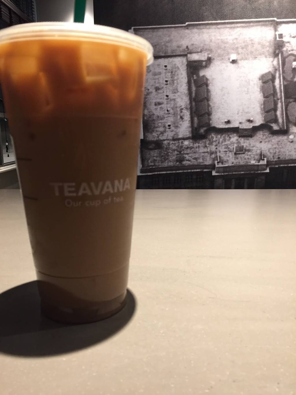 Starbucks | cafe | 2136 N High St, Columbus, OH 43201, USA | 6142992336 OR +1 614-299-2336