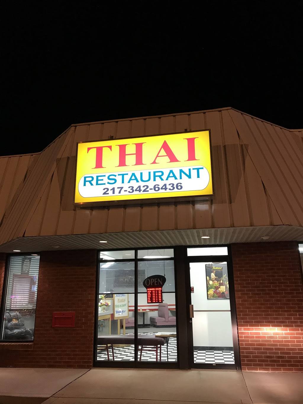 Classic Thai | restaurant | 108 S Henrietta St, Effingham, IL 62401, USA | 2173426436 OR +1 217-342-6436