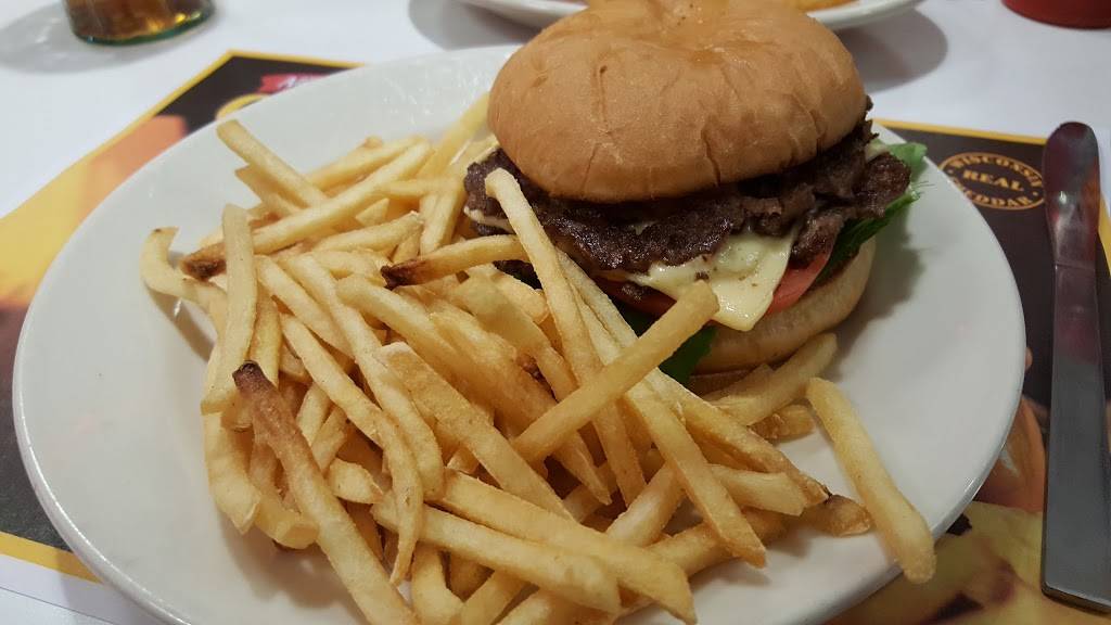 Steak n Shake | restaurant | 10330 Cascade Crossing, Brooklyn, OH 44144, USA | 2162670859 OR +1 216-267-0859