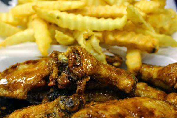 A Town Wings | restaurant | 2644 Metropolitan Pkwy SW, Atlanta, GA 30315, USA | 4048560236 OR +1 404-856-0236