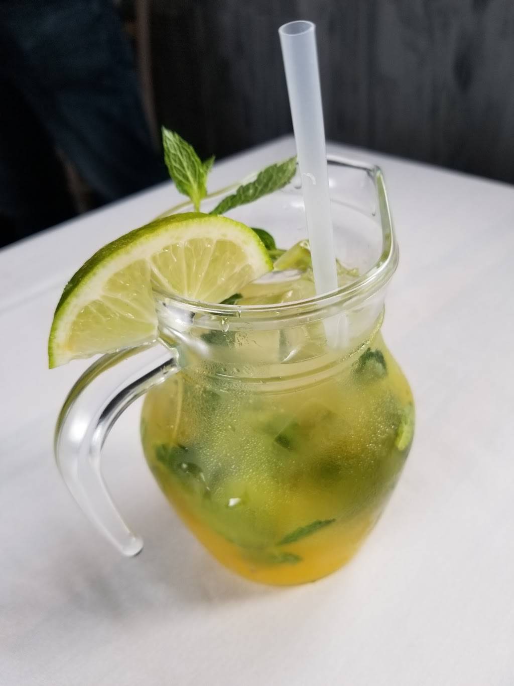 The Greek Joint Kitchen & Bar | restaurant | 1925 Hollywood Blvd, Hollywood, FL 33020, USA | 9549299966 OR +1 954-929-9966