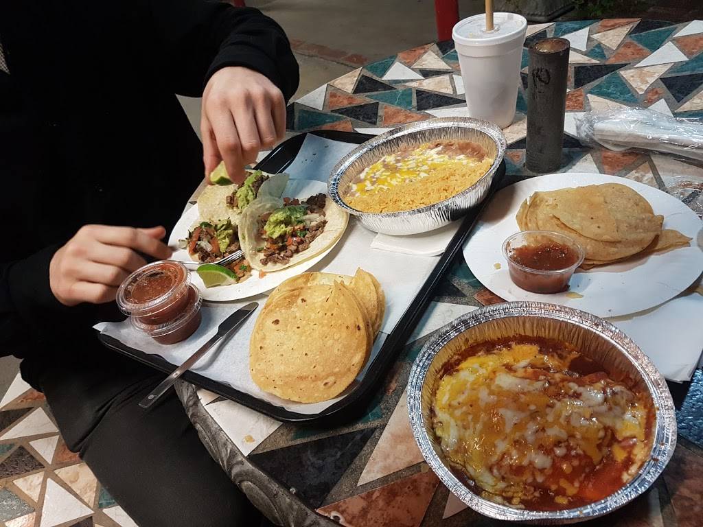 El Tarasco Mexican Food | restaurant | 4675 Imperial Hwy, Inglewood, CA 90304, USA | 3103300435 OR +1 310-330-0435