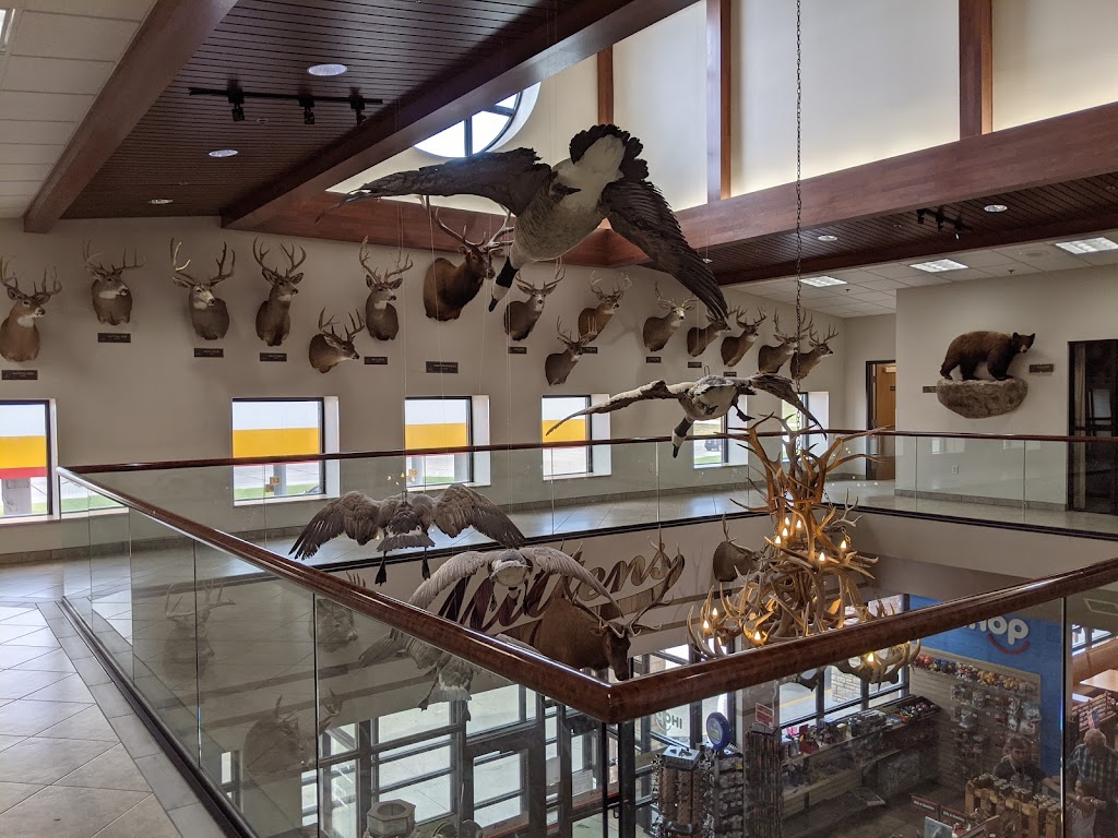 TA Mittens Western Kansas Wildlife Travel Center | restaurant | 1001 US-40, Oakley, KS 67748, USA | 7856724111 OR +1 785-672-4111