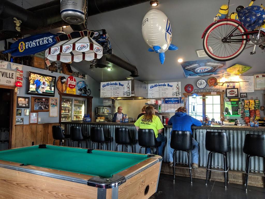 Girlfriends Bar and Grill | restaurant | 4030 Commercial St, Stitzer, WI 53825, USA | 6084851588 OR +1 608-485-1588