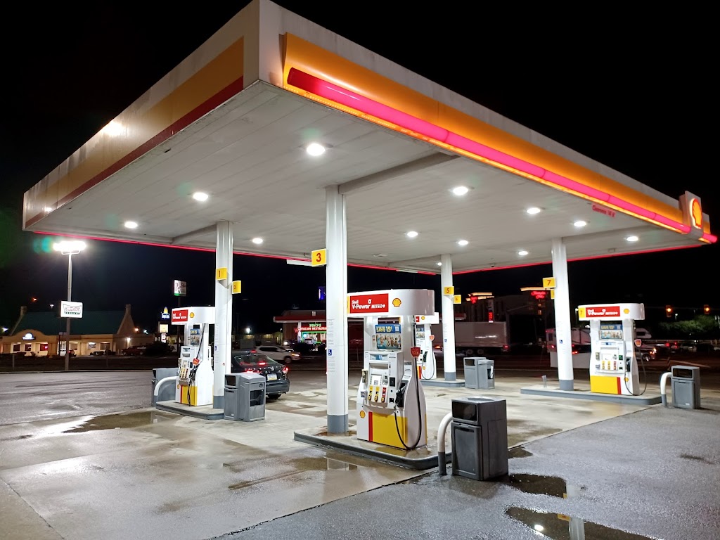 Shell | restaurant | 930 W Atlantic St, Emporia, VA 23847, USA | 4346344312 OR +1 434-634-4312